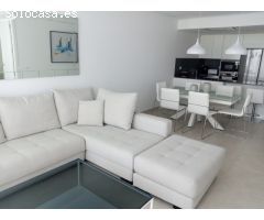 Apartamento en Denia 1 línea con jardín privado, piscina y acceso directo al mar