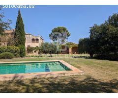 Masía con Oportunidad de Desarrollo en Garrigàs, Costa Brava, Alt Empordà