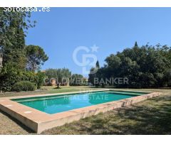 Masía con Oportunidad de Desarrollo en Garrigàs, Costa Brava, Alt Empordà