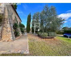 Masía con Oportunidad de Desarrollo en Garrigàs, Costa Brava, Alt Empordà