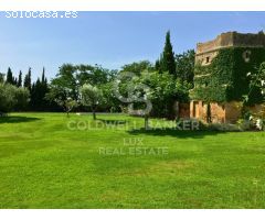 Masía con Oportunidad de Desarrollo en Garrigàs, Costa Brava, Alt Empordà