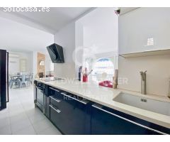 Casa con piscina, terraza y garaje en Empuriabrava, Costa Brava