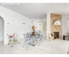 Casa con piscina, terraza y garaje en Empuriabrava, Costa Brava