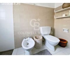 Casa con piscina, terraza y garaje en Empuriabrava, Costa Brava