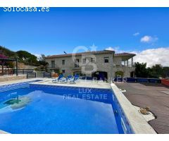 Villa de lujo en Vilajuïga, a 9 km de las playas de la Costa Brava
