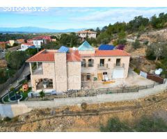 Villa de lujo en Vilajuïga, a 9 km de las playas de la Costa Brava