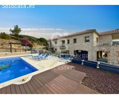 Villa de lujo en Vilajuïga, a 9 km de las playas de la Costa Brava