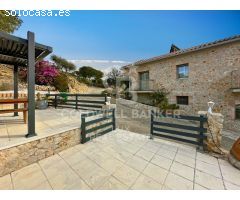 Villa de lujo en Vilajuïga, a 9 km de las playas de la Costa Brava