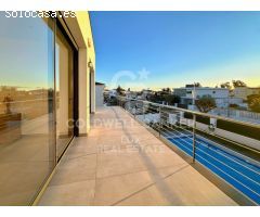Chalet de lujo con piscina en Empuriabrava