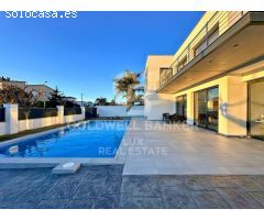 Chalet de lujo con piscina en Empuriabrava