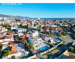 Chalet de lujo con piscina en Empuriabrava