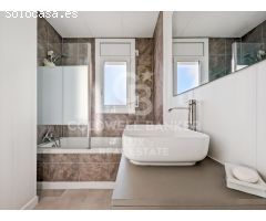Casa renovada con amarre privado en Empuriabrava