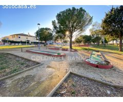 Casa con piscina y garaje en Vilamalla