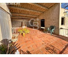 Casa con terraza soleada y garaje en Borrassà