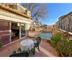 Casa con terraza soleada y garaje en Borrassà