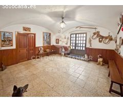 Casa con terraza soleada y garaje en Borrassà