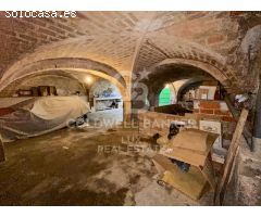 Casa con terraza soleada y garaje en Borrassà