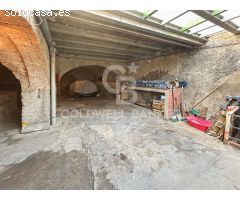 Casa con terraza soleada y garaje en Borrassà