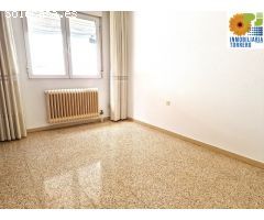 Piso con garaje en C/ Lugo