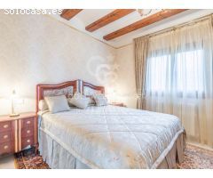 Villa elegante con vistas al mar