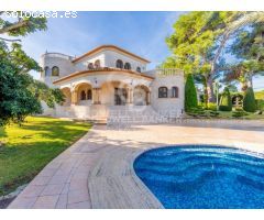 Villa increíble con vistas al mar