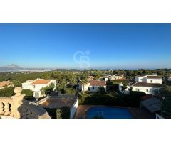 Villa de 4 habitaciones con fantásticas vistas en Balcón al Mar