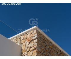 Villa Ca Salina - estilo Ibiza, a distancia a pie de una escuela internacional,