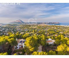 Magnífica Villa con Vistas al mar en exclusiva zona de Jávea
