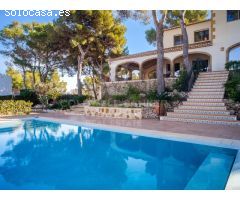 Magnífica Villa con Vistas al mar en exclusiva zona de Jávea