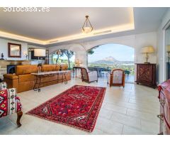 Magnífica Villa con Vistas al mar en exclusiva zona de Jávea