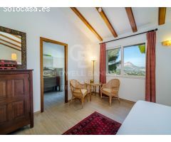 Magnífica Villa con Vistas al mar en exclusiva zona de Jávea