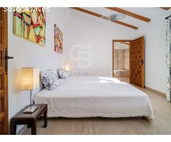 Magnífica Villa con Vistas al mar en exclusiva zona de Jávea