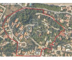 Exclusiva Parcela con licencia para proyecto de vivienda de dos plantas con