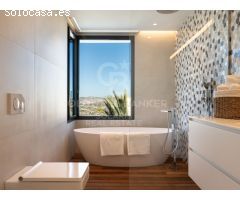 Villa Faro chalet de lujo moderno en venta en Residencial Jazmines Cumbre del