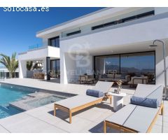 Villa Faro chalet de lujo moderno en venta en Residencial Jazmines Cumbre del