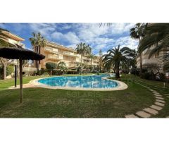 EN EXCLUSIVA MARAVILLOSO DUPLEX EN VENTA A TAN SOLO 200 METROS DE LA PLAYA DEL