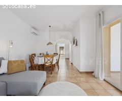 VILLA DE VACACIONES DE 3 DORMITORIOS EN JÁVEA € 427.500