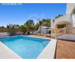 VILLA DE VACACIONES DE 3 DORMITORIOS EN JÁVEA € 427.500