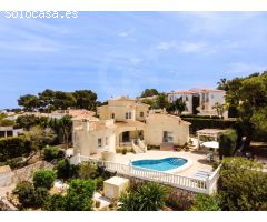 Villa de Estilo Mediterráneo de 3 dormitorios con espectaculares vistas