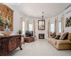 Villa de Estilo Mediterráneo de 3 dormitorios con espectaculares vistas