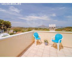 Villa de Estilo Mediterráneo de 3 dormitorios con espectaculares vistas