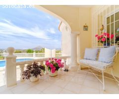 Villa de Estilo Mediterráneo de 3 dormitorios con espectaculares vistas