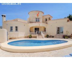 Villa de Estilo Mediterráneo de 3 dormitorios con espectaculares vistas