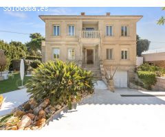 Elegancia Colonial en Las Rotas: Villa Exclusiva a unos pasos del mar