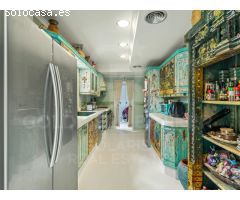Elegancia Colonial en Las Rotas: Villa Exclusiva a unos pasos del mar