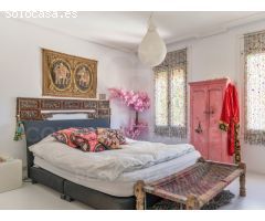 Elegancia Colonial en Las Rotas: Villa Exclusiva a unos pasos del mar