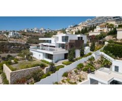 Villa Génesis - 1.000m2 de lujo y esplendor