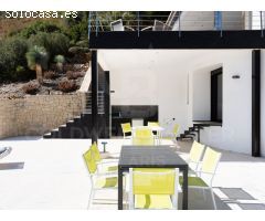 Villa Granadella - Su Refugio de Ensueño en la Costa Blanca