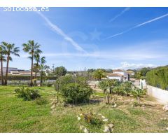 Parcela edificable en Trencall, Jávea - 1007 m² con opciones de proyecto