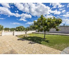 Dos casas con vistas al mar en Tarraula, Jávea - El encanto mediterráneo se